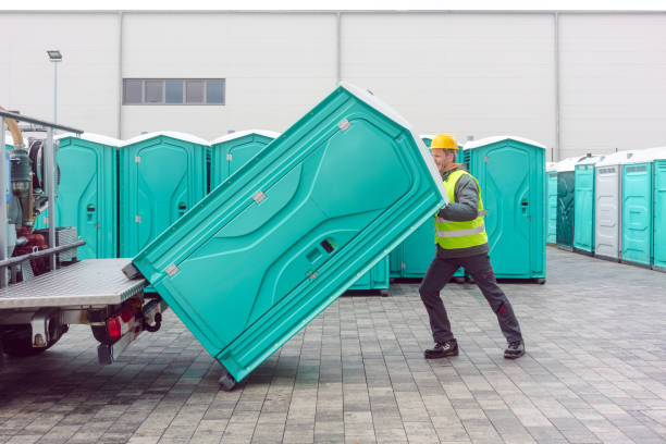 Porta potty delivery and setup in Reform, AL